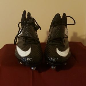 NIKE FOOTBALL SHOES